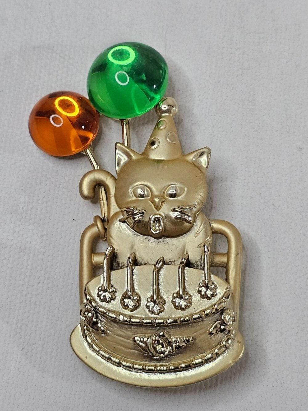 AJC Gold Tone Figural Kitty Cat Brooch Party Hat Birthday Cake Balloons Jewelry